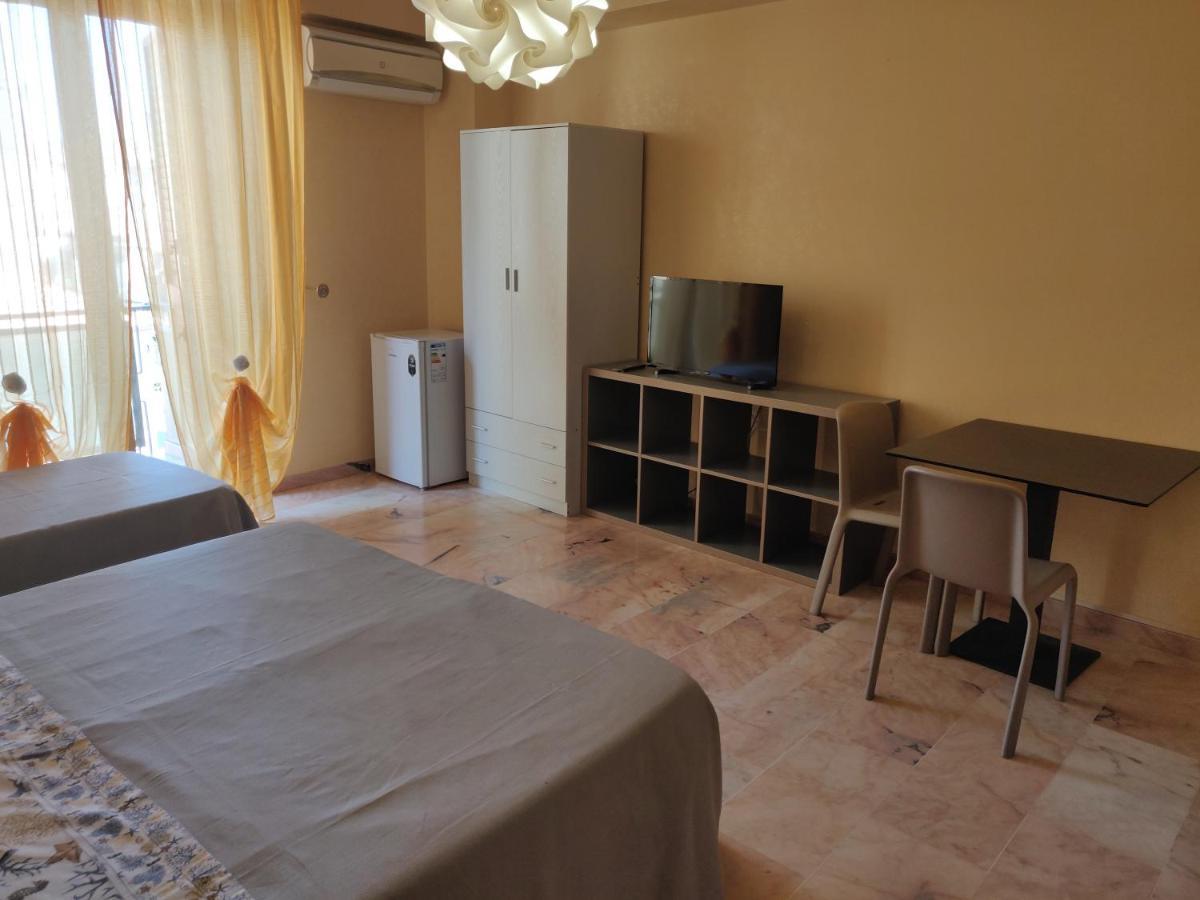 Bed & Breakfast Casa Vittoria Santo Stefano di Camastra Exteriör bild